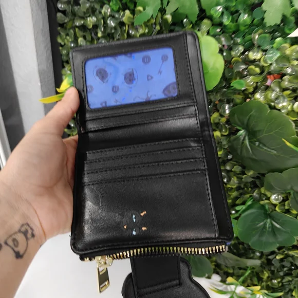 Coraline Black Wallet with Artistic Design - Picture 7 of 8